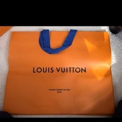 VUITTON紙袋の画像