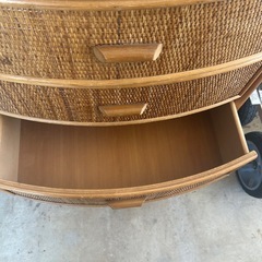  【引き取り限定】ラタン製チェスト 5段／ナチュラル家具※1月30日までの画像