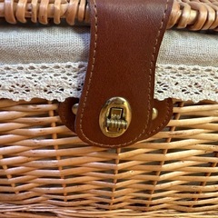 salut!(サリュ)  柳蓋付きバスケットの画像