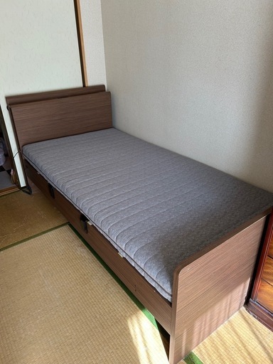 最終処分値下げ
電動可動ベッド
