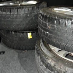 スタッドレスタイヤの画像