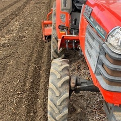 クボタ　トラクターの画像