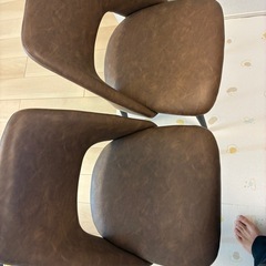 ダイニングテーブルの画像