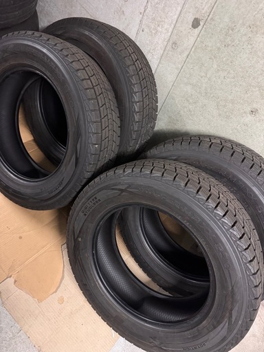 ダンロップ 20年バリ山タイヤスタッドレス225 65R 17 (R君) 岡場の