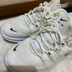 NIKE/スニーカー ホワイトの画像