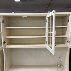 食器棚の画像
