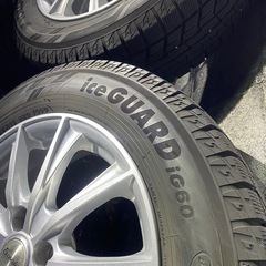 ほぼ新品溝！高年式ヨコハマIG60＋185/65r15スタッドレスタイヤホイールの画像