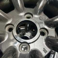 タイヤ　ホイールの画像