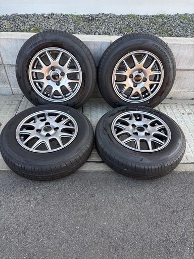 美品！ほぼ新品ホイール　145/80R13  2024年製　アルミホイール付き