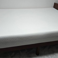 良品なベッドの画像