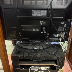 早めに受け取れる方優先　【ジャンク品】テレビ、Blu-rayの画像