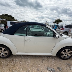 フォルクスワーゲン ビートル オープンカーの画像