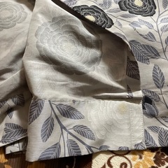 カーテンの画像