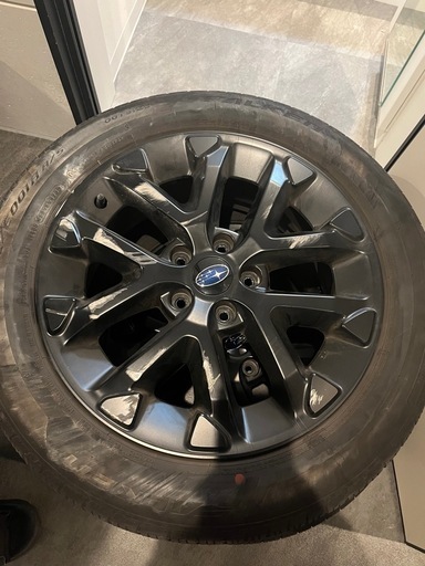 ✨✨SUBARU１８インチ　タイヤホイール４本セット✨✨(お値下げ)