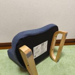 あぐら座椅子の画像