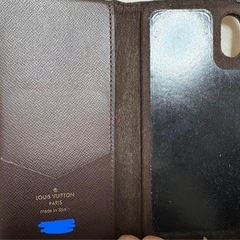 【中古品】ルイヴィトンのスマホカバーの画像