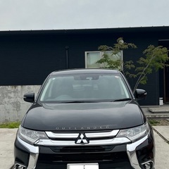 三菱 アウトランダー７人乗り 車検R9年の画像