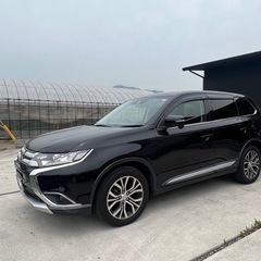 三菱 アウトランダー７人乗り 車検R9年の画像