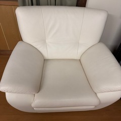 ソファ　カリモクの画像