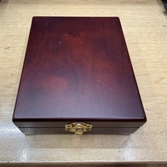 ゴルフ柄ワインオープナーセット木箱入りお譲りしますの画像