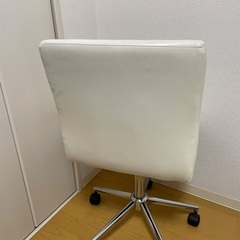 椅子　キャスター付　高さ調整バー付の画像