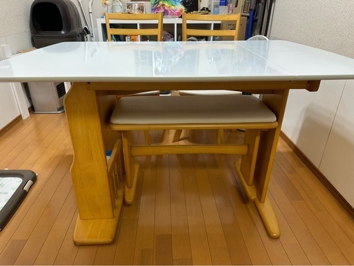 最終値下！
ダイニングテーブルセット4人掛け　折りたたみ伸縮
