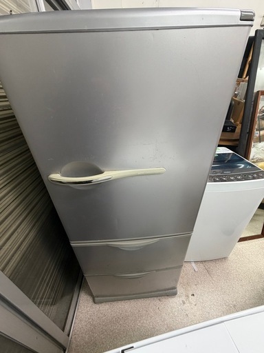 SANYO 冷蔵庫 SR-261R シルバー ヨドバシ.com - サンヨー SANYO 冷蔵庫（255L・右開き） ヘアライン