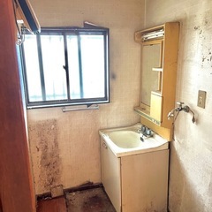 (屋内１階 写真その1)海が見える呉市の庭付きの家と土地の画像