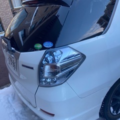 フィットシャトルハイブリッドの画像