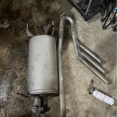 ハイエース　　　　サイド出し　マフラーの画像