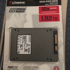 Kingston UV500 1.92TB SSD美品(健康状態正常99%)の画像