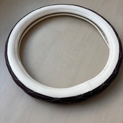 ステアリングカバー　ハンドルカバー
の画像