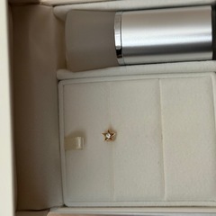 WISH UPON A STARピアスの画像