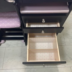 コイズミ学習デスクセット　デコプリ　黒×紫　の画像