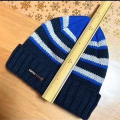 ニット帽　ブルー系の画像