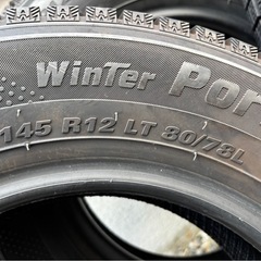 【バリ溝】スタッドレスタイヤ 4本　KUMHO Winter PorTran 145 R12 LTの画像