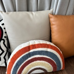 美品！デザインクッション 5点セットの画像