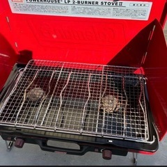 Colemanパワーハウス LPツーバーナーストーブレッドの画像