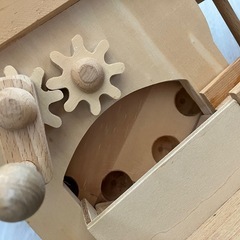 木のおもちゃ　子供　木材の画像