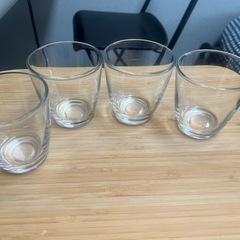 透明なグラス　(4個セット)の画像