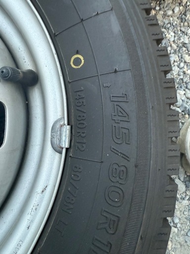 145/80/R12    軽バン軽トラ　スタッドレスタイヤ新品溝