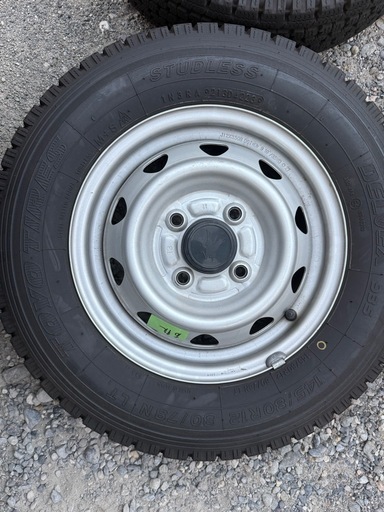 145/80/R12    軽バン軽トラ　スタッドレスタイヤ新品溝
