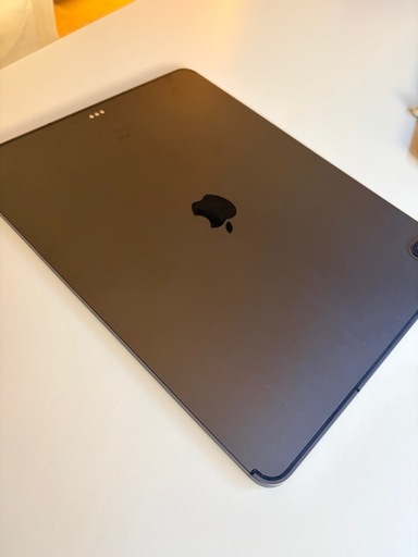 iPad Pro 12.9インチ　キーボードとケース付き