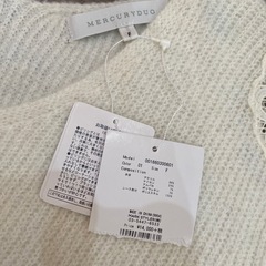 MERCURYDUO アイボリー ニットワンピースの画像