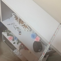 4段棚、ホワイト木目、ポールの画像