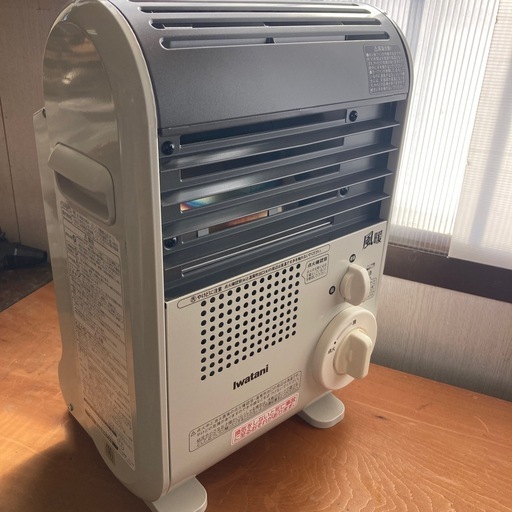 イワタニ　カセットガスファンヒーター　風暖