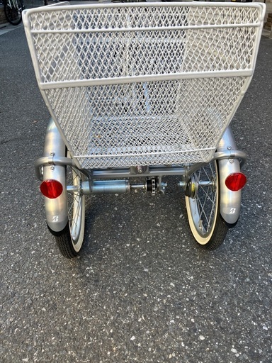 ブリジストン大人用3輪車  