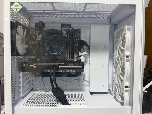 お譲り先決定【使用3ヶ月超美品】高性能ゲーミングPC｜RTX 4070 Ti SUPER｜32GB