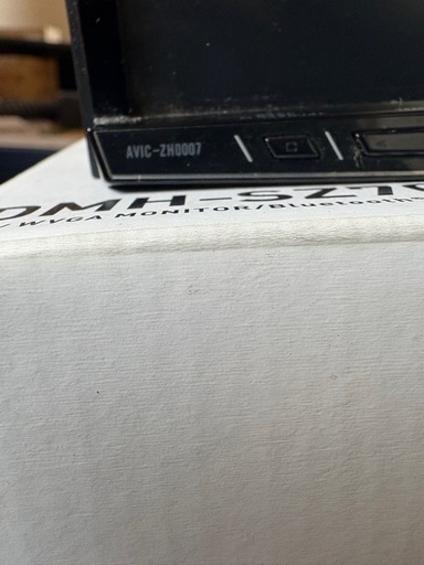 値下げしました‼️　AVIC-ZH0007 Pioneer カロッツェリア  フルセグ　Bluetooth DVD CD サイバーナビ