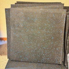 引き取り限定 トレーニングマット28枚セットの画像